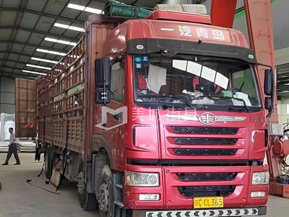 南京道路護(hù)欄發(fā)貨 南京道路護(hù)欄發(fā)貨